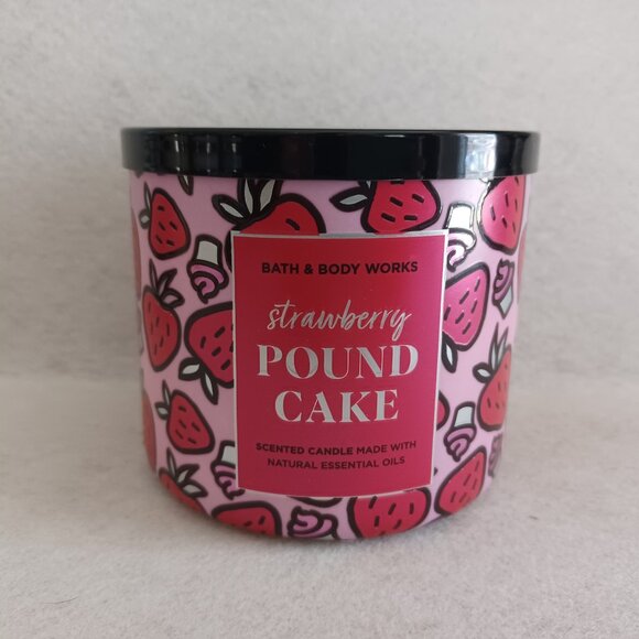 Bath & Body Works STRAWBERRY POUND CAKE 3 Wick Candle NEW - Picture 1 of 4
